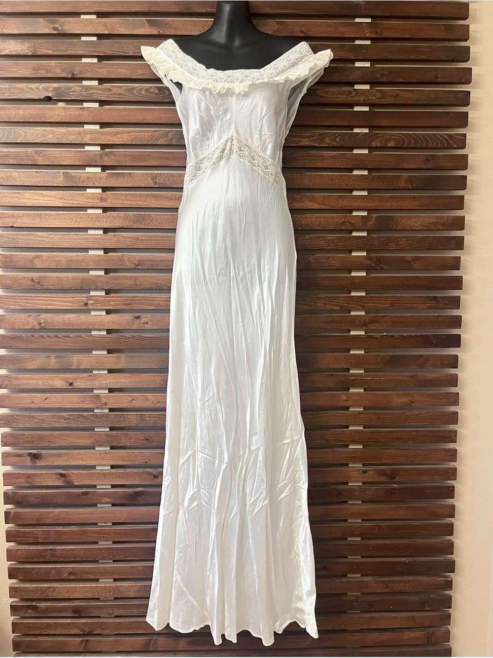 1930s 1940s Vintage Ivory White Lace Ruffle Bias Cut Satin Maxi Slip Dress Gown